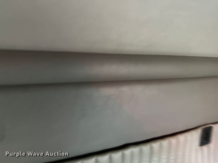 image for item FK1720 2016 Kenworth T800 semi truck