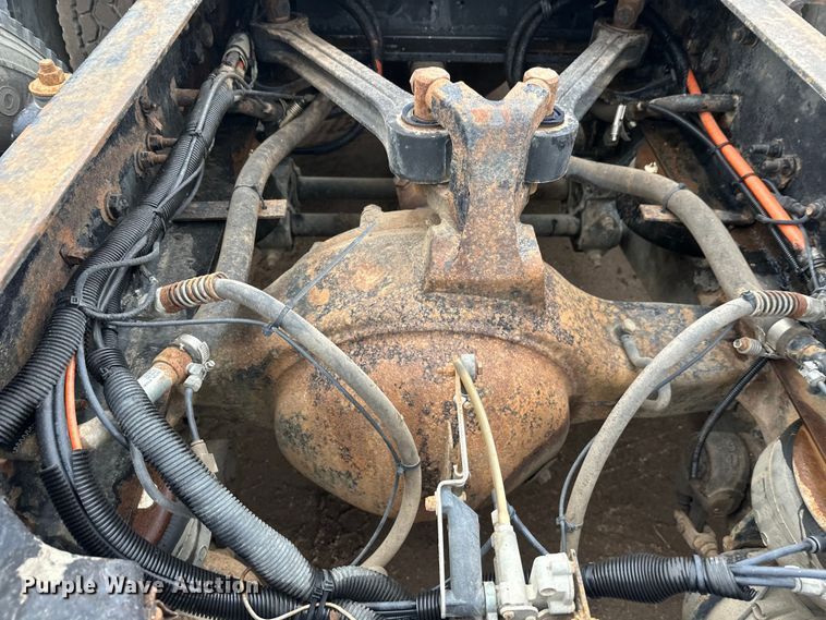 image for item FK1721 2000 Kenworth T800 semi truck