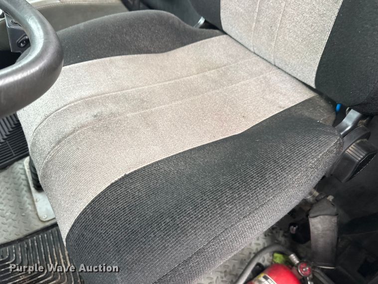 image for item FK1721 2000 Kenworth T800 semi truck