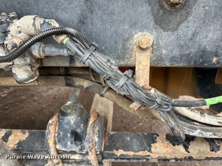 image for item FK1721 2000 Kenworth T800 semi truck