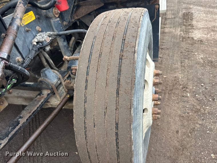 image for item FK1721 2000 Kenworth T800 semi truck