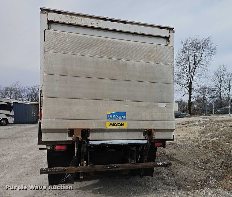 image for item FN5583 1998 International 4700 box truck