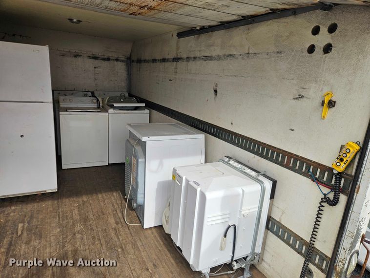 image for item FN5583 1998 International 4700 box truck