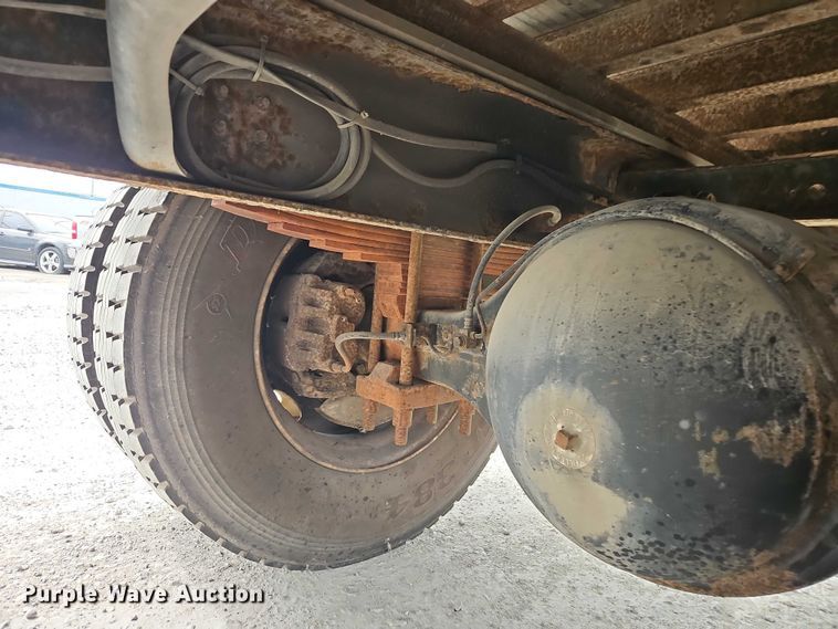 image for item FN5583 1998 International 4700 box truck