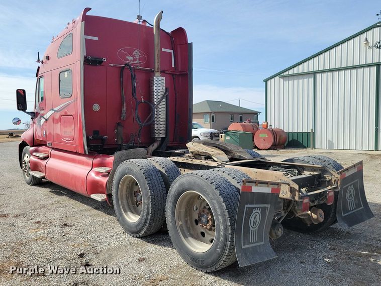 image for item NK9837 2003 Kenworth T2000 semi truck