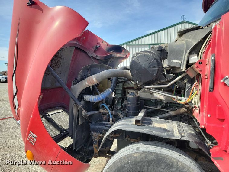 image for item NK9837 2003 Kenworth T2000 semi truck