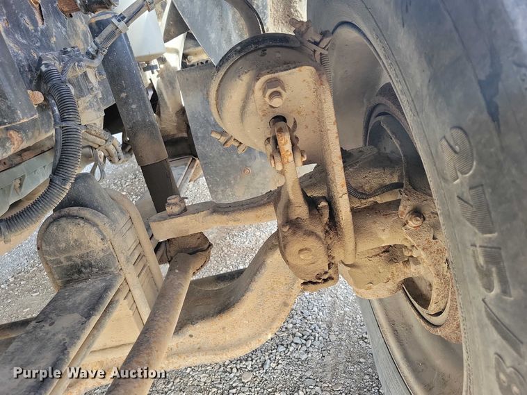 image for item NK9837 2003 Kenworth T2000 semi truck