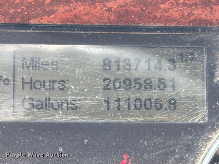 image for item YA0646 2018 Freightliner Cascadia semi truck