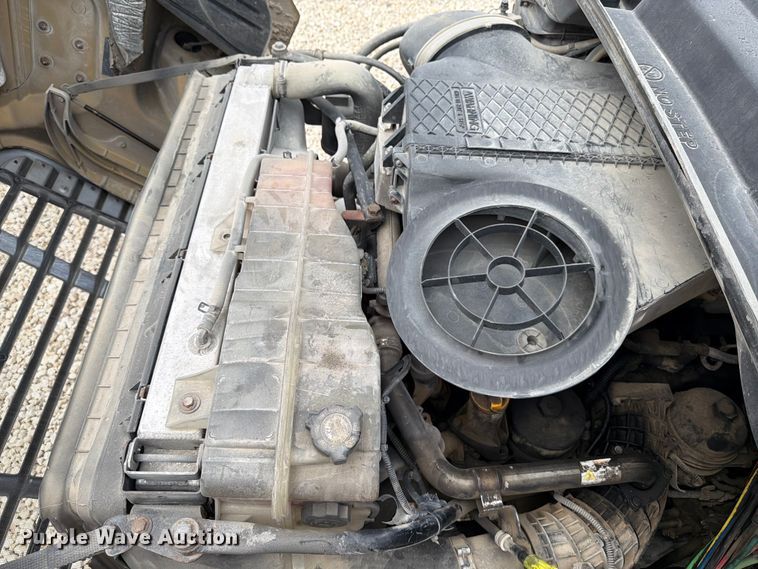 image for item YA0646 2018 Freightliner Cascadia semi truck