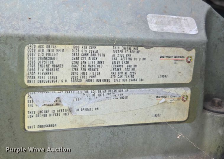 image for item YA1471 2000 Freightliner Classic XL semi truck