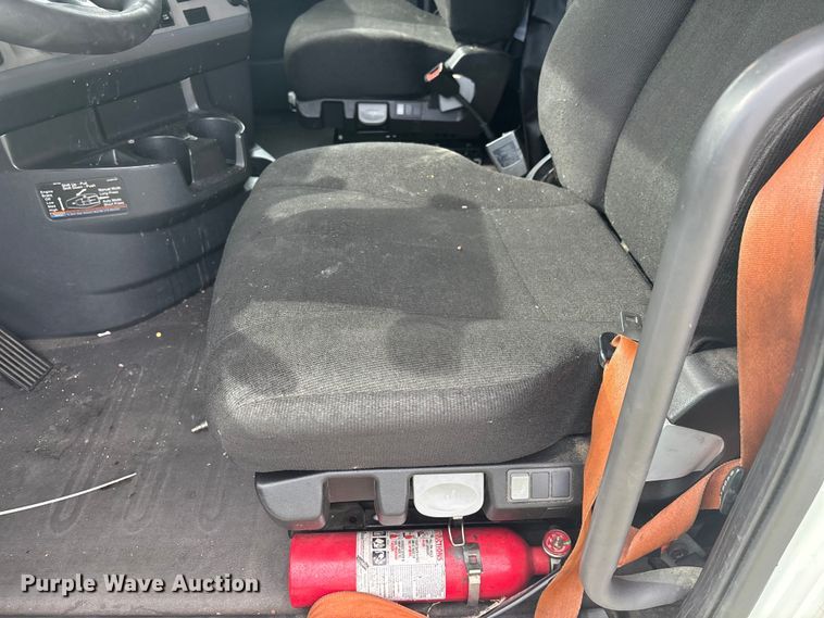 image for item YA1507 2019 Freightliner Cascadia semi truck