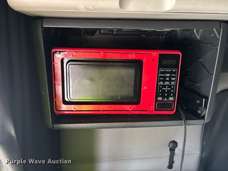 image for item YA1507 2019 Freightliner Cascadia semi truck