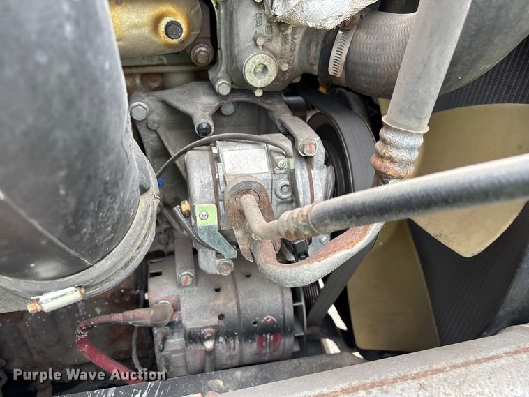 image for item YA1507 2019 Freightliner Cascadia semi truck