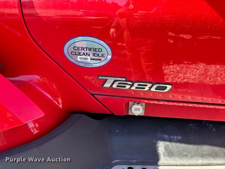 image for item YA1612 2019 Kenworth T680 semi truck