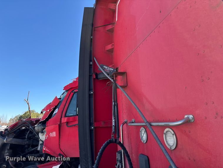 image for item YA1612 2019 Kenworth T680 semi truck