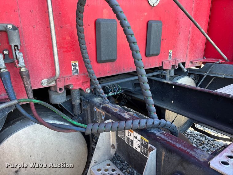 image for item YA1612 2019 Kenworth T680 semi truck