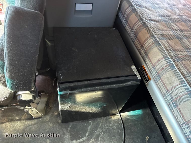 image for item YA1612 2019 Kenworth T680 semi truck