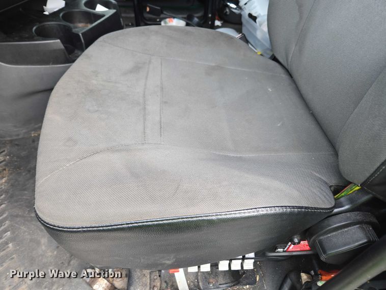 image for item YA1620 2020 International LT625 semi truck