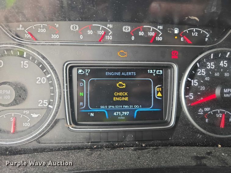 image for item YA1620 2020 International LT625 semi truck