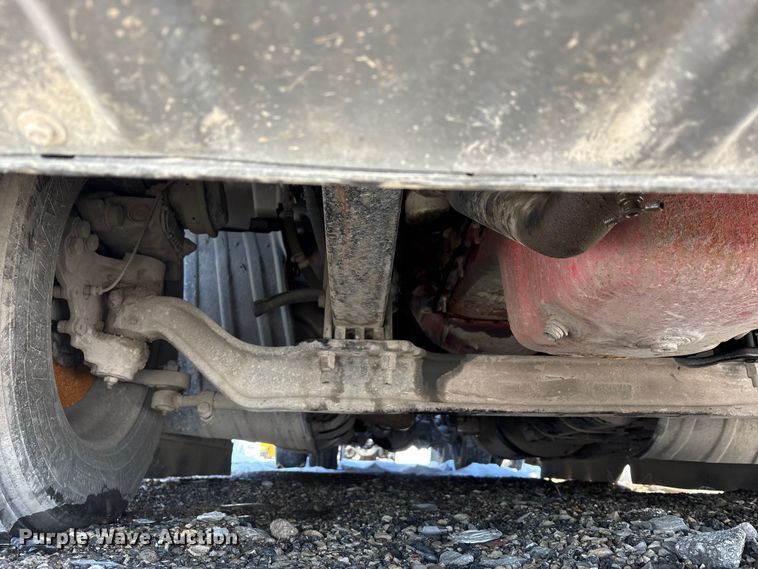 image for item YA1720 2018 Peterbilt 579 semi truck