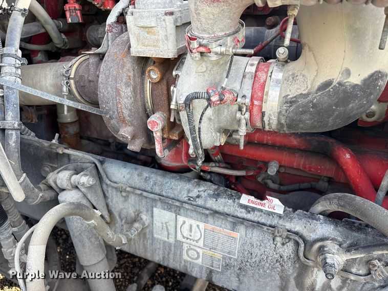 image for item YA1720 2018 Peterbilt 579 semi truck