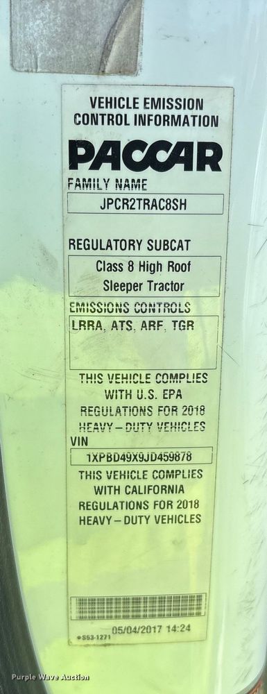 image for item YA1720 2018 Peterbilt 579 semi truck