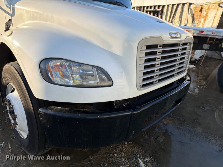 image for item YA1763 2015 Freightliner Business Class M2 box truck