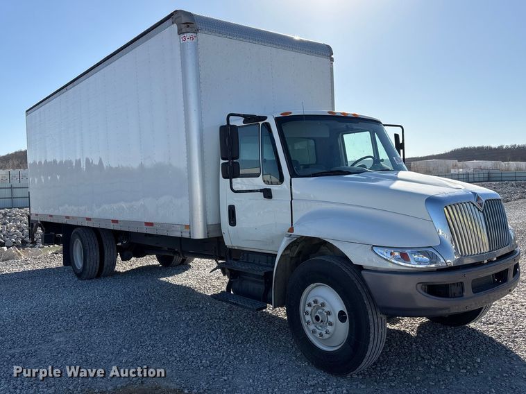 image for item YA1939 2018 International MA025 box truck