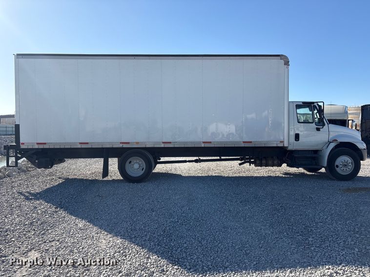 image for item YA1939 2018 International MA025 box truck