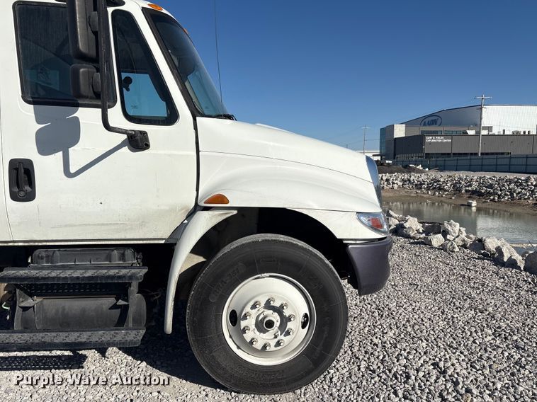 image for item YA1939 2018 International MA025 box truck