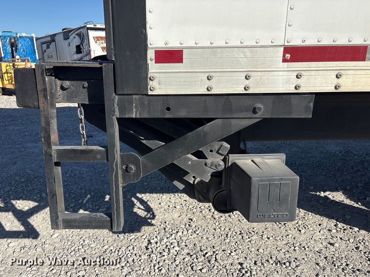 image for item YA1939 2018 International MA025 box truck