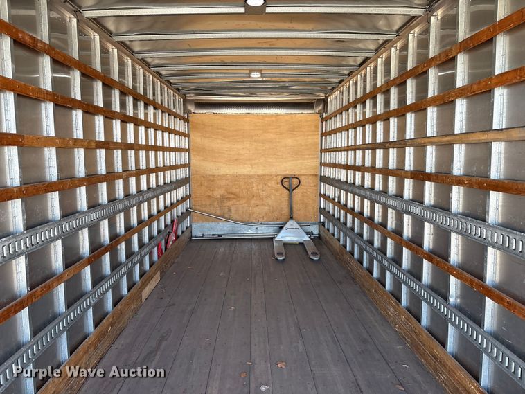 image for item YA1939 2018 International MA025 box truck