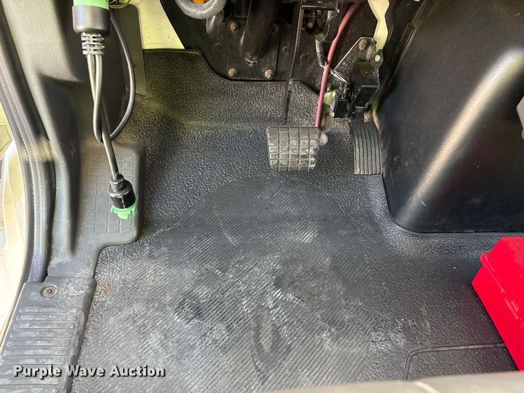 image for item YA1939 2018 International MA025 box truck