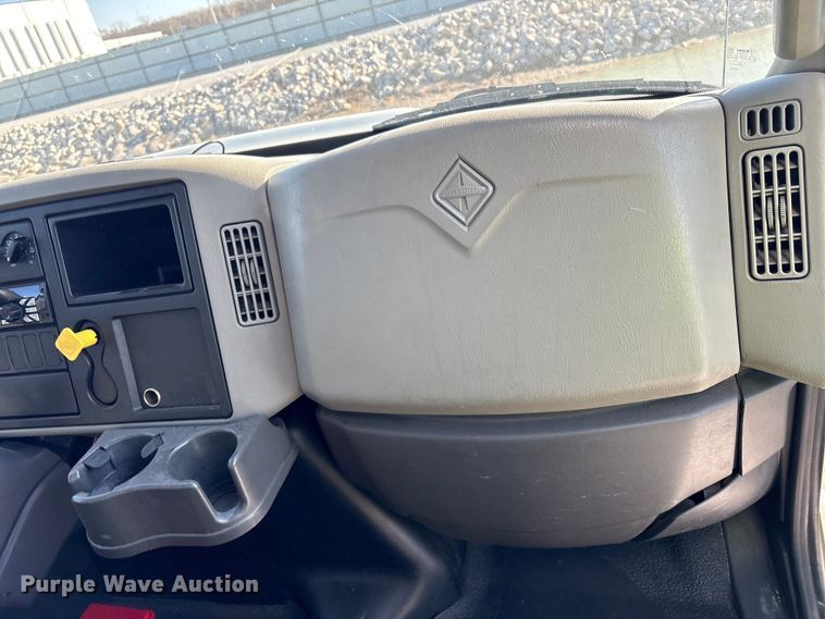 image for item YA1939 2018 International MA025 box truck