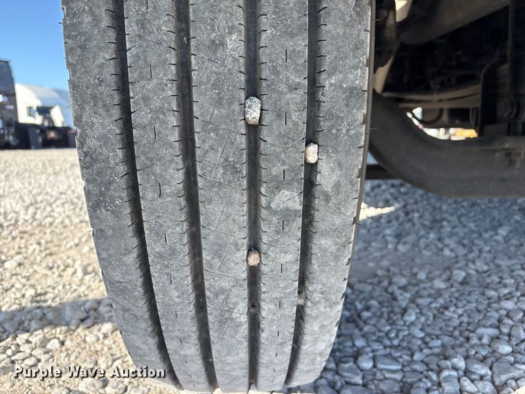 image for item YA1939 2018 International MA025 box truck