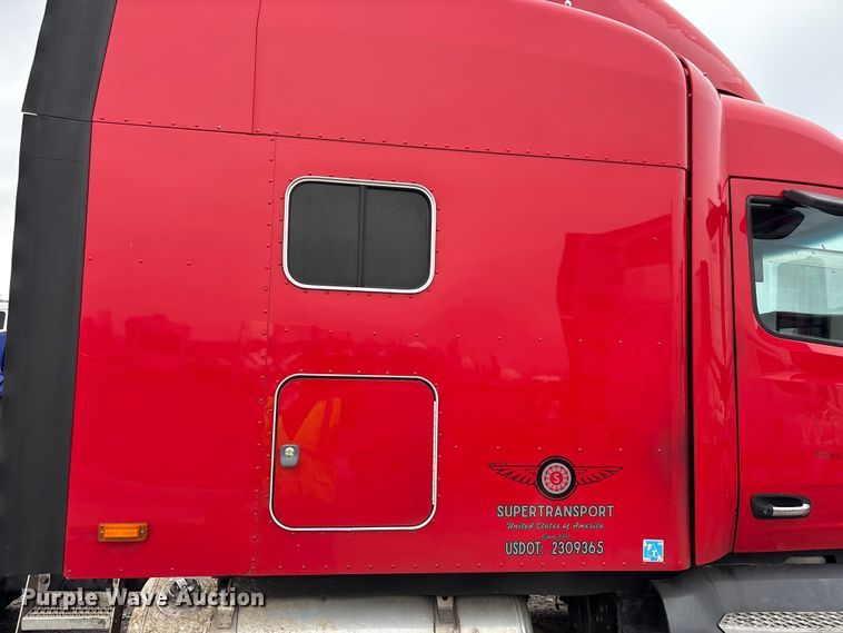 image for item YA1958 2016 Peterbilt 579 semi truck