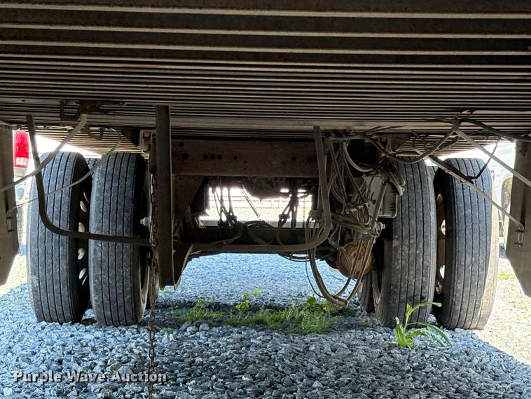 image for item YA2089 2016 Utility VS2DX dry van trailer