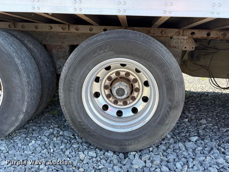 image for item YA2089 2016 Utility VS2DX dry van trailer