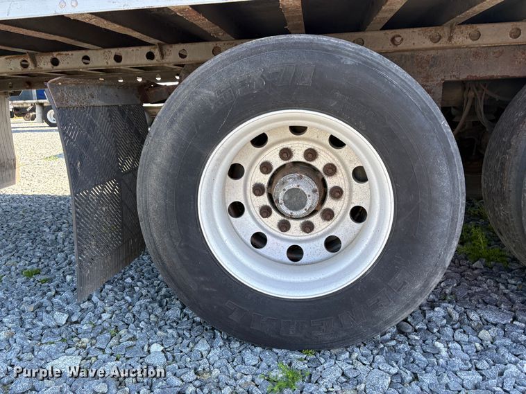 image for item YA2089 2016 Utility VS2DX dry van trailer