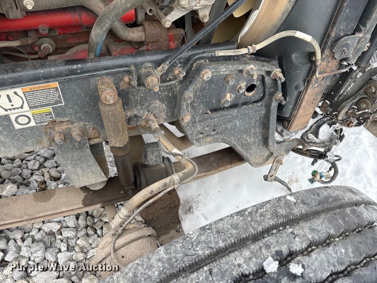 image for item YA2160 2015 Peterbilt 389 semi truck