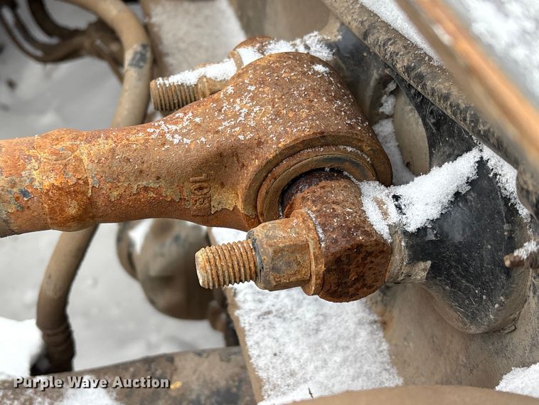 image for item YA2160 2015 Peterbilt 389 semi truck