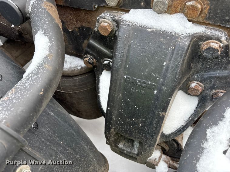 image for item YA2160 2015 Peterbilt 389 semi truck