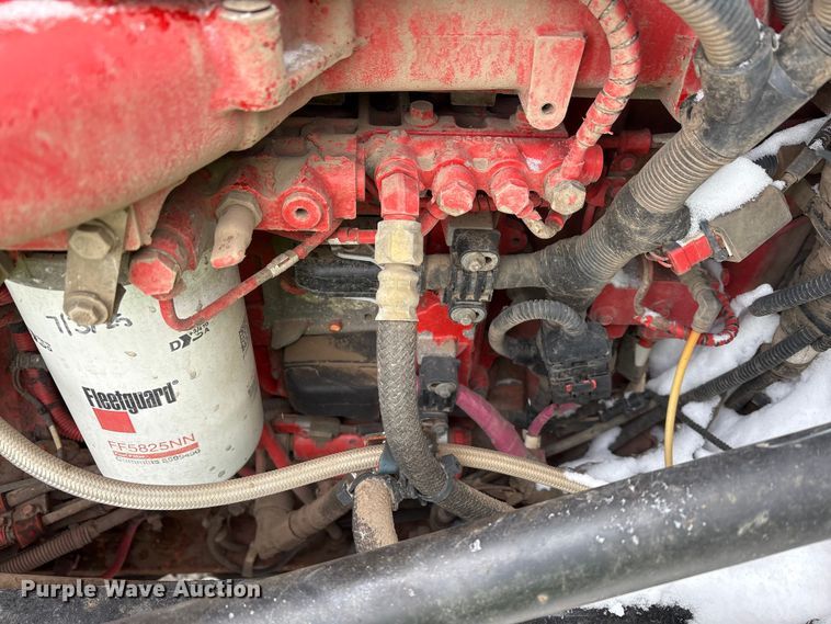 image for item YA2160 2015 Peterbilt 389 semi truck