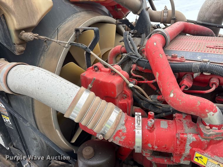 image for item YA2160 2015 Peterbilt 389 semi truck