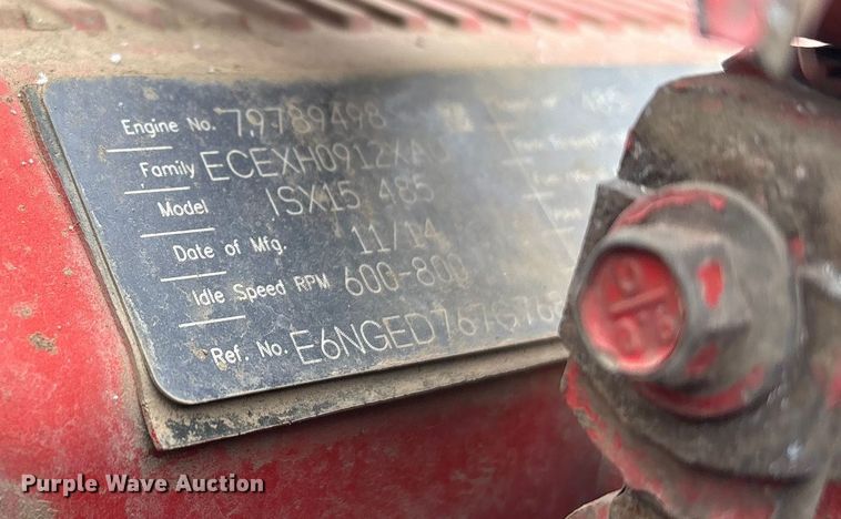 image for item YA2160 2015 Peterbilt 389 semi truck