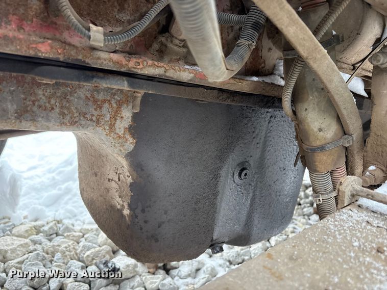 image for item YA2160 2015 Peterbilt 389 semi truck