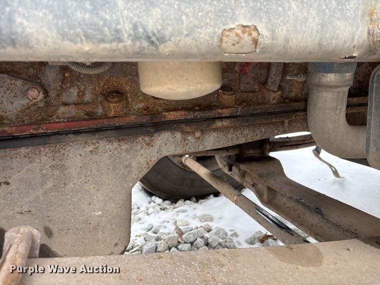 image for item YA2160 2015 Peterbilt 389 semi truck