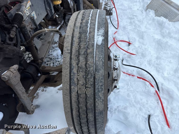 image for item YA2160 2015 Peterbilt 389 semi truck