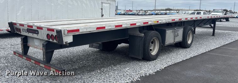 image for item YA2217 2017 Transcraft flatbed trailer