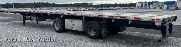 image for item YA2217 2017 Transcraft flatbed trailer